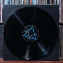Load image into Gallery viewer, Pink Floyd - The Dark Side Of The Moon - w/ SHRINK HYPE & ALL INSERTS - USA & Canada 2022, NM/NM 4