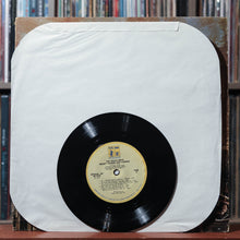 Load image into Gallery viewer, The Beach Boys - Holland - W/ 7" SINGLE & INSERT 2LP 1973 Brother 9