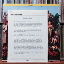 Load image into Gallery viewer, The Beatles - Sgt. Pepper's Lonely Hearts Club Band - W/ PRESS RELEASE & PHOTO 1967 Capitol, VG/VG 8