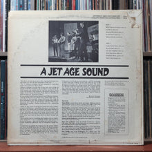 Load image into Gallery viewer, Jefferson Airplane - Jefferson Airplane Takes Off - 1968 RCA Victor, VG/VG+ 2
