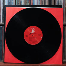 Load image into Gallery viewer, Mötley Crüe - Shout At The Devil - 1st US PRESS - 1983 Elektra, VG+/VG+ 3
