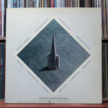 Load image into Gallery viewer, The Doobie Brothers - Livin' On The Fault Line - 1977 Warner Bros., VG/VG 2

