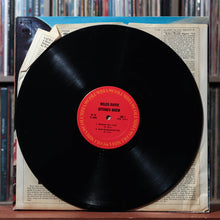 Load image into Gallery viewer, Miles Davis - Bitches Brew - 2LP 1970 Columbia, VG/VG+ 3
