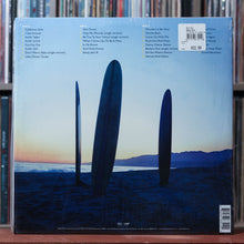 Load image into Gallery viewer, The Beach Boys - Sounds Of Summer - The Very Best Of - w/ SHRINK - 2LP 2016, NM/EX 2
