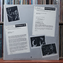 Load image into Gallery viewer, Robin Lane &amp; The Chartbusters - 5 Live - w/ SHRINK - 1980 Warner Bros., VG+/VG+ 2
