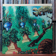 Load image into Gallery viewer, Little Feat - Sailin' Shoes - 1983 Warner Bros., EX/EX 2
