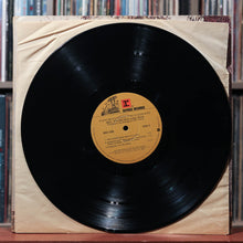 Load image into Gallery viewer, Neil Young, Crazy Horse - Everybody Knows This Is Nowhere - 1978 Reprise, VG+/VG 4
