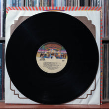 Load image into Gallery viewer, Kiss - Hotter Than Hell - 1977 Casablanca, VG+/VG 3

