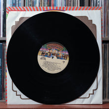 Load image into Gallery viewer, Kiss - Hotter Than Hell - 1977 Casablanca, VG+/VG 4
