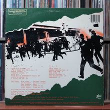 Load image into Gallery viewer, The Clash - The Clash - PROMO - 2LP W/ 7" &amp; PRESS RELEASE 1979 Epic, VG+/VG 2
