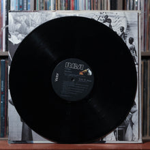 Load image into Gallery viewer, David Bowie - Lodger - SHRINK HYPE 1979 RCA Victor, VG/VG+ 4
