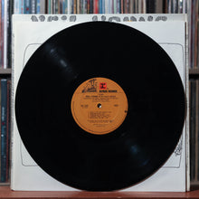 Load image into Gallery viewer, Neil Young, Crazy Horse - Zuma - SHRINK 1975 Reprise, EX/VG+ 3
