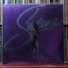 Load image into Gallery viewer, Selena - Ones - Picture Disc - 2LP POSTER 2020 Capitol Latin, VG+/EX 1
