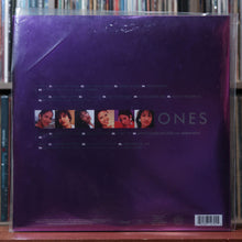 Load image into Gallery viewer, Selena - Ones - Picture Disc - 2LP POSTER 2020 Capitol Latin, VG+/EX 2
