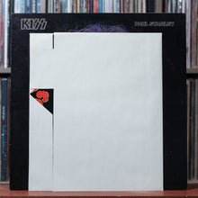 Load image into Gallery viewer, Kiss - Paul Stanley - W/ POSTER &amp; MERCH FORM 1978 Casablanca, VG+/VG+ 6
