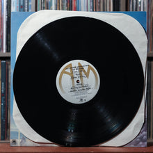 Load image into Gallery viewer, Cat Stevens - Greatest Hits - 1983 A&amp;M, VG+/VG+ 4
