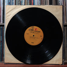 Load image into Gallery viewer, Neil Young, Crazy Horse - Everybody Knows This Is Nowhere - 1970, VG+/VG+ 4
