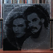 Load image into Gallery viewer, Daryl Hall &amp; John Oates - Daryl Hall &amp; John Oates - 1975 RCA, VG/VG 1
