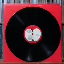 Load image into Gallery viewer, The Beatles - 1962-1966 - 3LP Worldwide 2023 Apple, NM/NM 8
