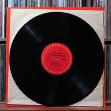 Load image into Gallery viewer, The Miles Davis Quintet - Miles Smiles - 1977 Columbia, VG+/VG 4

