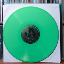 Load image into Gallery viewer, Jason Aldean - Macon, Georgia - W/ INSERT Vinyl - 3LP 2021 Broken Bow, EX/NM 5
