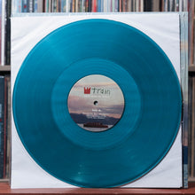 Load image into Gallery viewer, Train - Christmas In Tahoe - green w/ SHRINK - 2LP 2021 Sunken Forest, EX/VG+ 4
