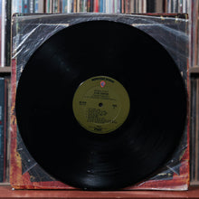 Load image into Gallery viewer, Alice Cooper - School's Out - 1972 Warner Bros., VG+/VG+ 4
