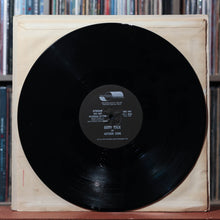 Load image into Gallery viewer, Arthur King - Body Talk - SIGNED COPY Vinyl - 1979 New Wave, VG/G+ 3
