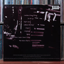 Load image into Gallery viewer, Suzanne Vega - Solitude Standing - 1987 A&amp;M, VG+/VG+ 2
