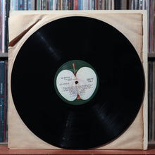 Load image into Gallery viewer, Yoko Ono - Yoko Ono / Plastic Ono Band - W/ 4 PHOTOS - UK 1970 Apple, VG/VG 6
