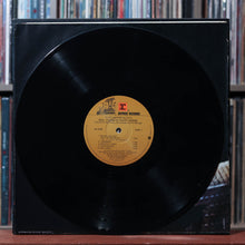 Load image into Gallery viewer, Neil Young, Crazy Horse - Rust Never Sleeps - W/ INSERT - 1979 Reprise, VG+/VG+ 3
