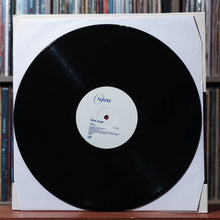 Load image into Gallery viewer, Hybrid - Wide Angle - NUMBERED LTD ED 3LP UK 1999 Distinct'ive, VG+/VG 7
