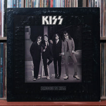 Load image into Gallery viewer, Kiss - Dressed To Kill - 1977 Casablanca, VG/VG+ 1

