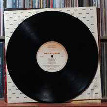 Load image into Gallery viewer, Lynyrd Skynyrd - Street Survivors - 1st PRESS - INSERTS 1977 MCA, VG/VG 3
