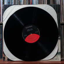 Load image into Gallery viewer, Simply Red - Picture Book - SHRINK 1985 Elektra, VG/VG+ 4
