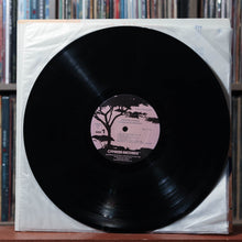 Load image into Gallery viewer, Jennifer Warnes - Famous Blue Raincoat (The Songs Of Leonard Cohen) 1986, VG/EX 3

