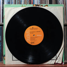 Load image into Gallery viewer, The Kinks - Everybody's In Showbiz - 2LP INSERT 1972 RCA Victor, VG/VG 2
