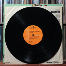 Load image into Gallery viewer, The Kinks - Everybody's In Showbiz - 2LP INSERT 1972 RCA Victor, VG/VG 4
