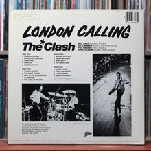 Load image into Gallery viewer, The Clash - London Calling - PROMO W/ PRESS KIT &amp; PHOTOS - 2LP 1979 Epic, VG/VG+ 2
