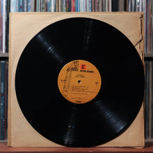 Load image into Gallery viewer, Neil Young - Harvest - W/ INSERT 1972 Reprise, VG/VG 3
