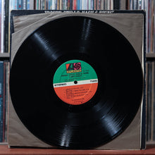 Load image into Gallery viewer, Crosby, Stills, Nash &amp; Young - 4 Way Street - 2LP W/ INSERT 1971 Atlantic, VG/VG 6
