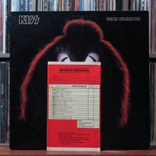 Load image into Gallery viewer, Kiss Gene Simmons - Gene Simmons - 1st PRESS ALL INSERTS 1978 Casablanca, VG/VG+ 7
