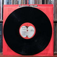 Load image into Gallery viewer, The Beatles - 1962-1966 - 2LP 1973 Apple, VG+/VG+ 4
