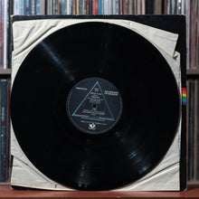 Load image into Gallery viewer, Pink Floyd - The Dark Side Of The Moon - 1975 Harvest, VG/VG 3
