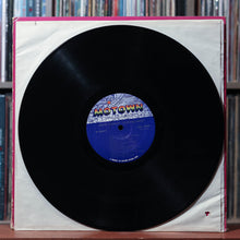 Load image into Gallery viewer, Stevie Wonder - Looking Back - 3LP 1977 Motown, VG/VG 5
