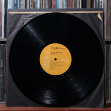 Load image into Gallery viewer, David Bowie - Young Americans - INSERT 1975 RCA Victor, VG+/VG 3
