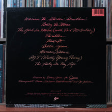 Load image into Gallery viewer, Michael Jackson - Thriller - MISPRINT W/ INSERT 1982 Epic, VG+/VG+ 2
