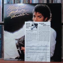 Load image into Gallery viewer, Michael Jackson - Thriller - MISPRINT W/ INSERT 1982 Epic, VG+/VG+ 5
