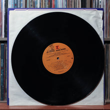 Load image into Gallery viewer, Jimi Hendrix - The Essential Jimi Hendrix Volume Two PROMO 2LP+ 7" 1979, VG+/VG+ 3
