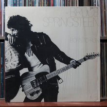 Load image into Gallery viewer, Bruce Springsteen - Born To Run - SHRINK 1975 Columbia, VG+/VG 1
